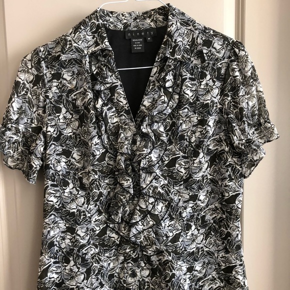Ninety Tops - 🦄4 for $10!🦄 Like New Blouse